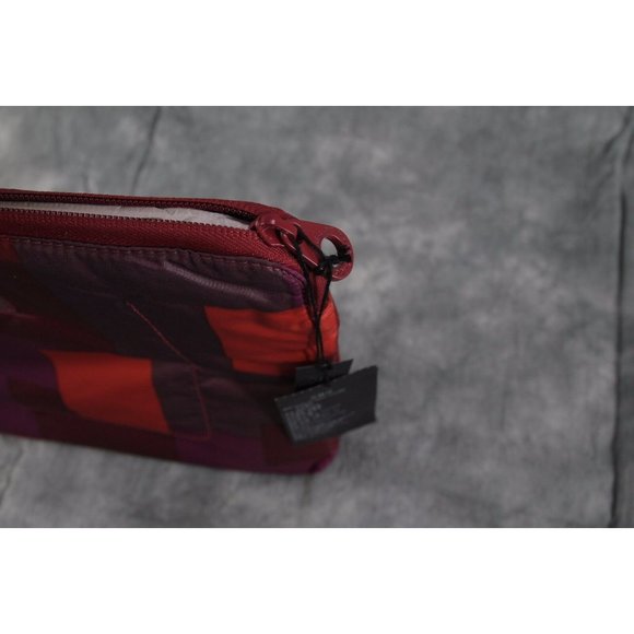 Marc By Marc Jacobs Corvette Red Multi-Color 13" Zippered Laptop Case Sleeve ANB - Picture 6 of 12